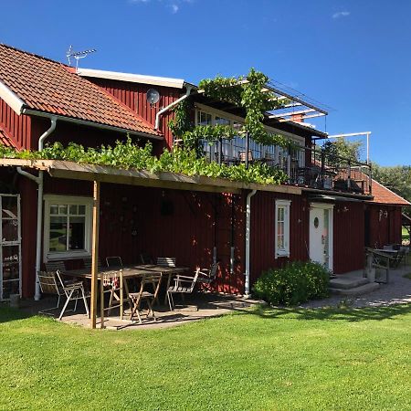 Aeventyrsgardens Vandrarhem, Kinnekulle Källby Екстериор снимка