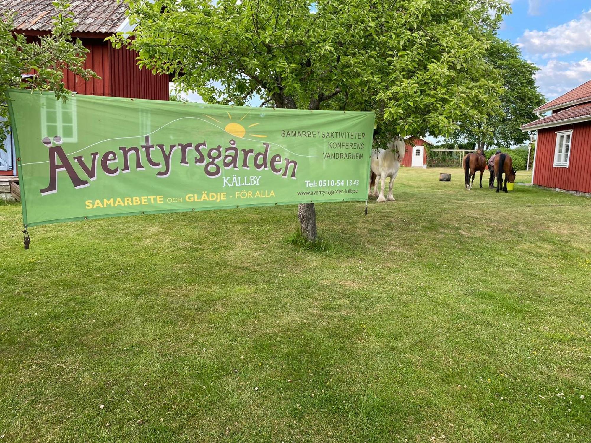 Aeventyrsgardens Vandrarhem, Kinnekulle Källby Екстериор снимка