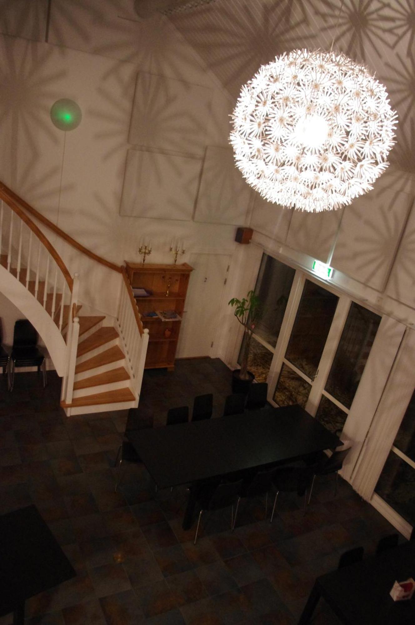 Aeventyrsgardens Vandrarhem, Kinnekulle Källby Екстериор снимка