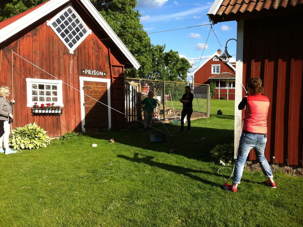 Aeventyrsgardens Vandrarhem, Kinnekulle Källby Екстериор снимка