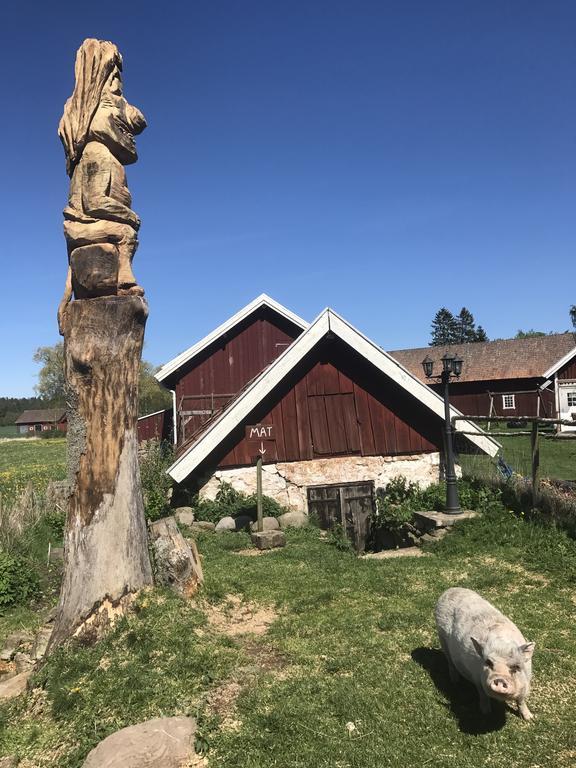 Aeventyrsgardens Vandrarhem, Kinnekulle Källby Екстериор снимка