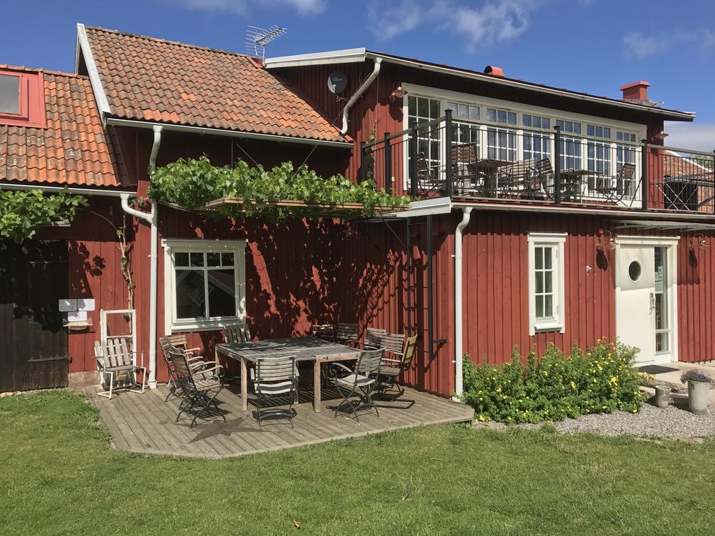 Aeventyrsgardens Vandrarhem, Kinnekulle Källby Екстериор снимка