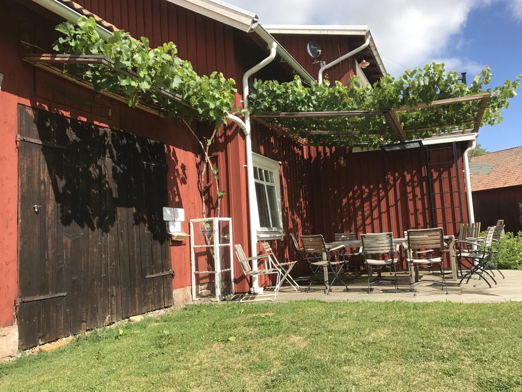 Aeventyrsgardens Vandrarhem, Kinnekulle Källby Екстериор снимка