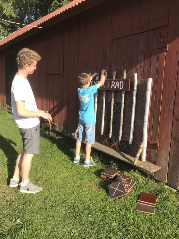 Aeventyrsgardens Vandrarhem, Kinnekulle Källby Екстериор снимка